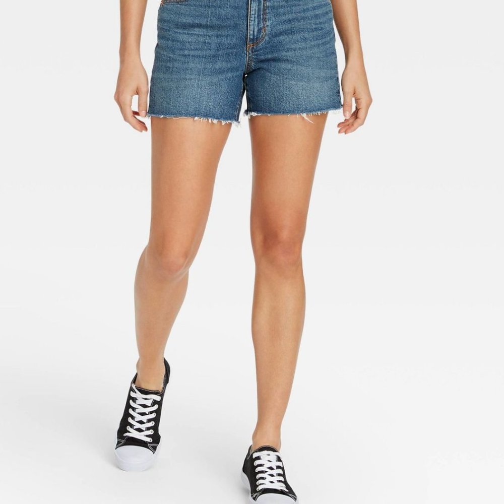 Universal Thread Vintage Midi Shorts in Medium Blue NWT